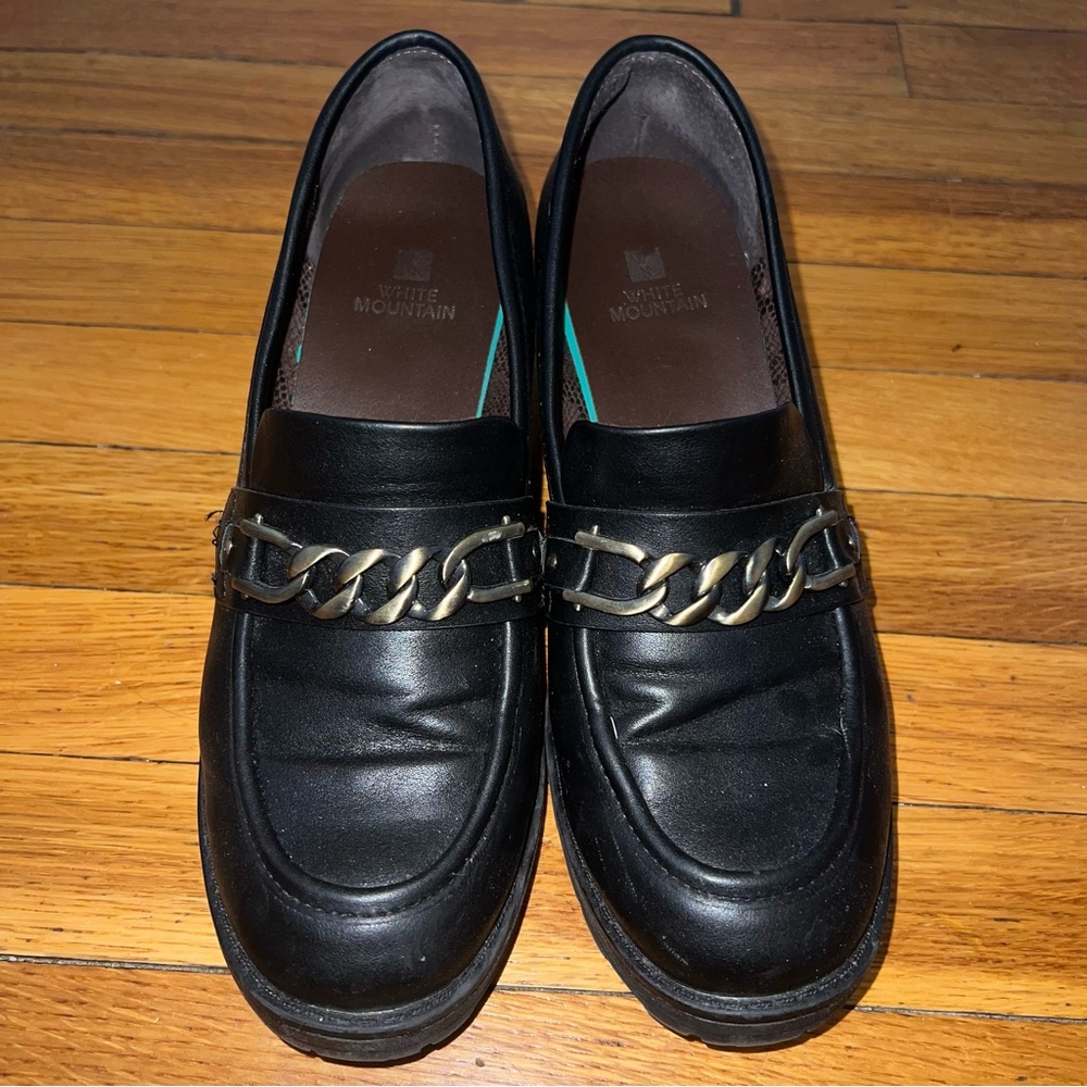 White Mountain Heeled Loafers Size 9.5
